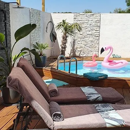 Le Petit Coin De Provence 3* Beaucaire (Gard)